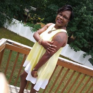 Meet your Posher, Connie