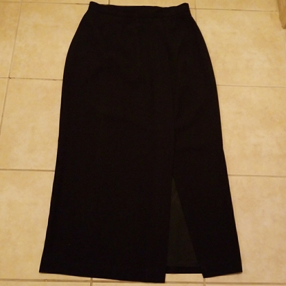 Hillard & Hanson Women's Skirt - Size 10
