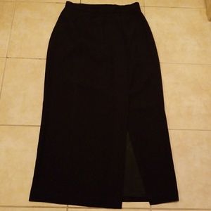 Hillard & Hanson Women's Skirt - Size 10