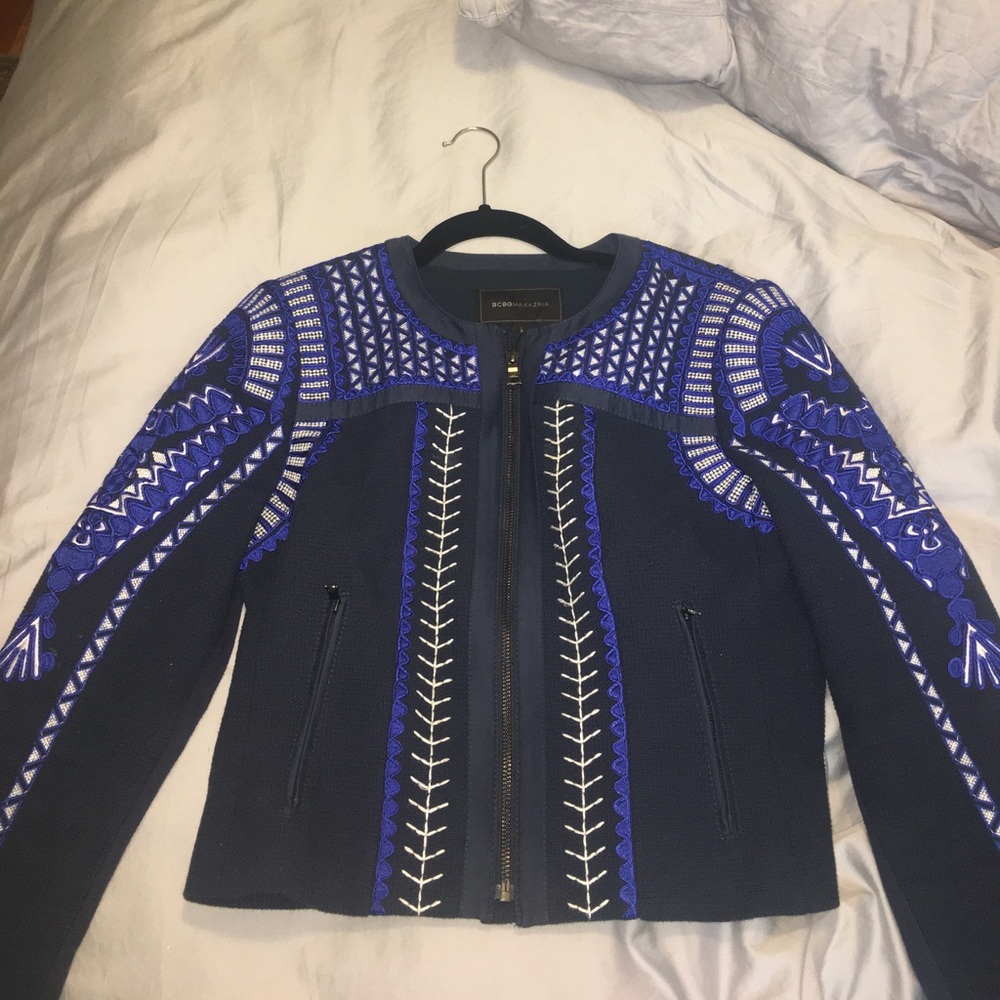 BCBG indigo navy and white blazer. Fits sizes 8-10