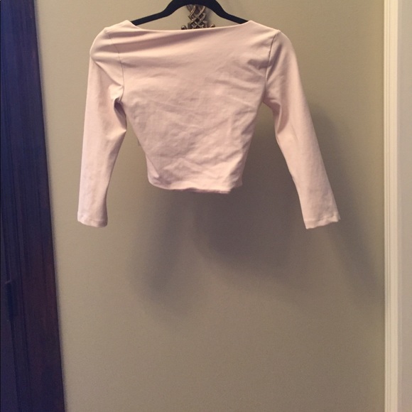 Cross front crop top - Picture 2 of 2
