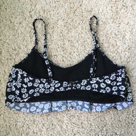 Flowy Flower Swimsuit Top - Picture 3 of 7