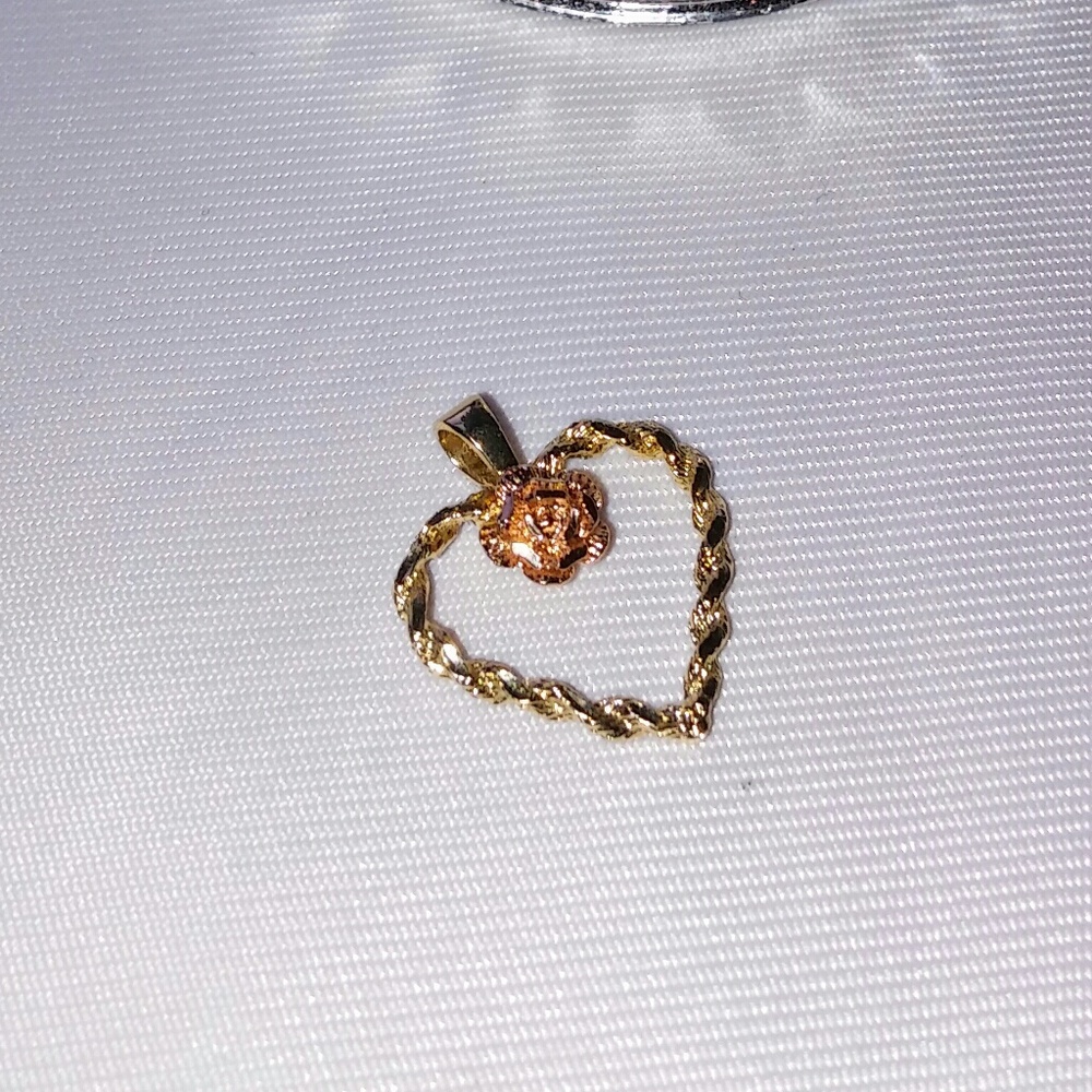 14k pendant
