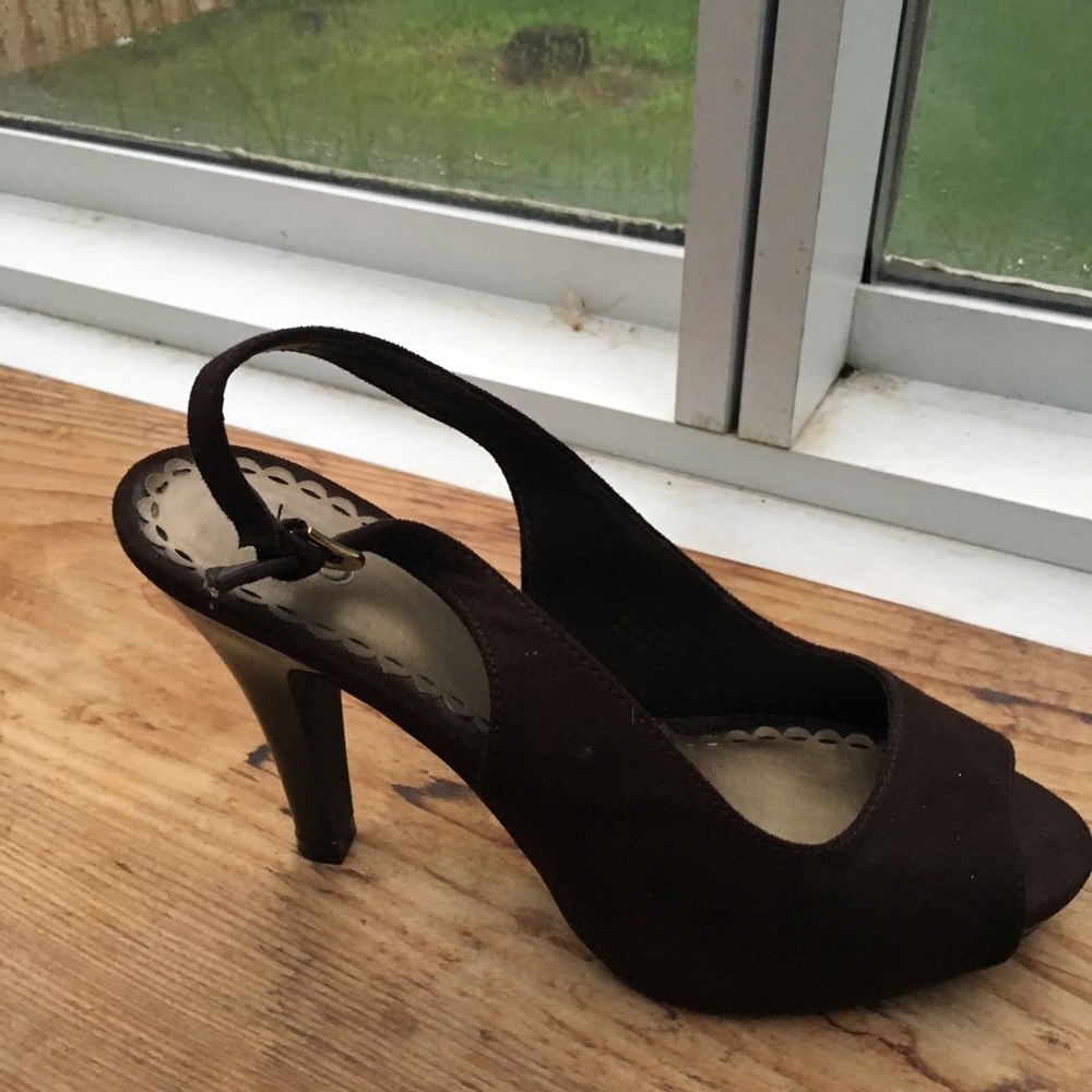 $10 - Picture 2 of 7