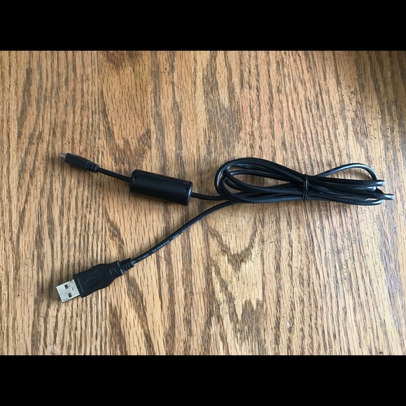 Nikon Coolpix Camera(with memory card & batteries) - Picture 4 of 4