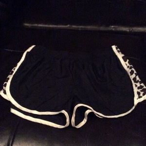 Running shorts cheetah sides