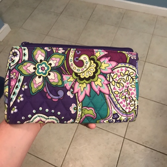 Vera Bradley Wristlet - Picture 2 of 3