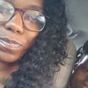 Meet your Posher, Earline