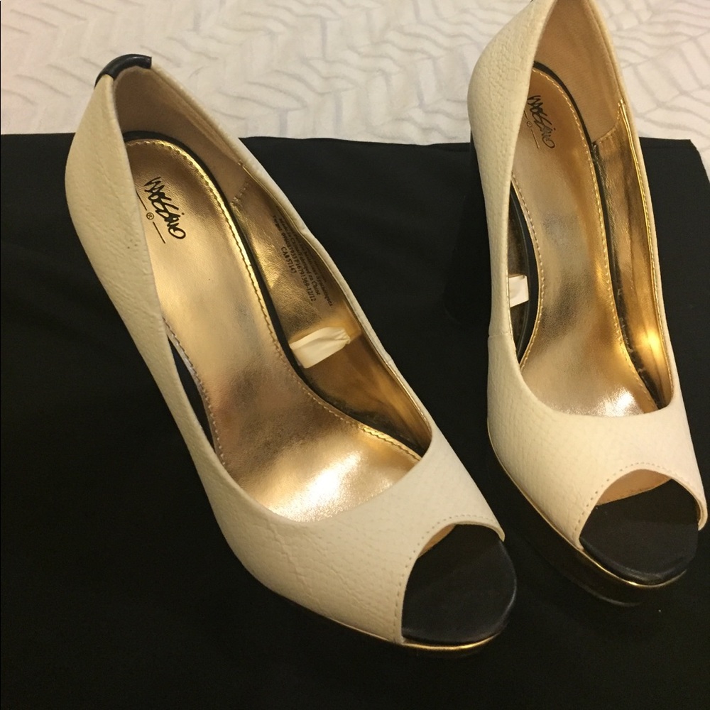 Mossimo shoes black, cream and gold