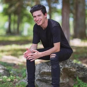 Meet your Posher, Joe