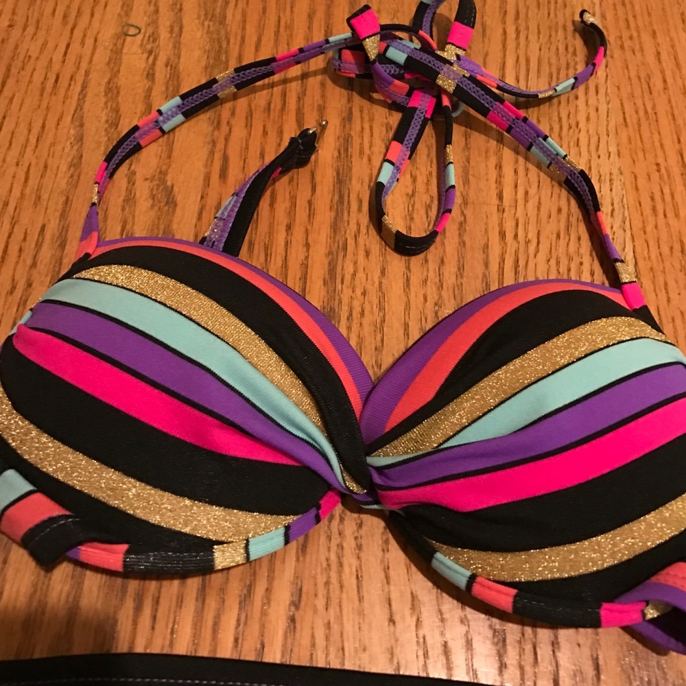 Target Bikini - Picture 2 of 4