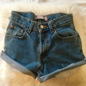 Levi 505 Cutoffs