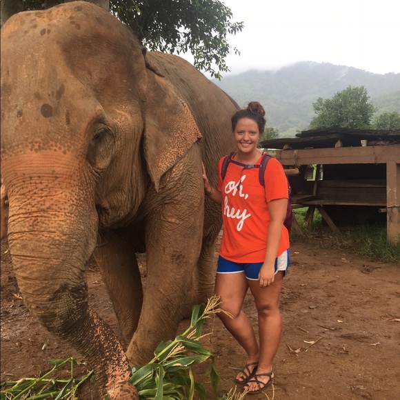 Meet your Posher, Sarah - Picture 1 of 5