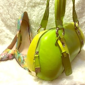 💕Sabrina Scala Two toned Purse