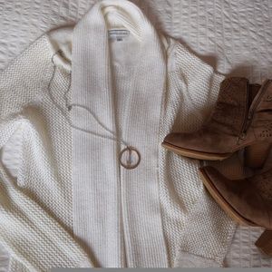 Banana Republic Pearly White Cardigan EUC