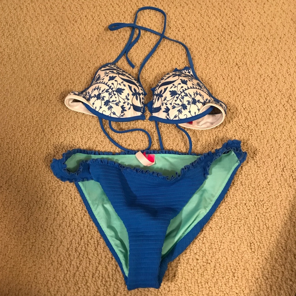 VS bikini