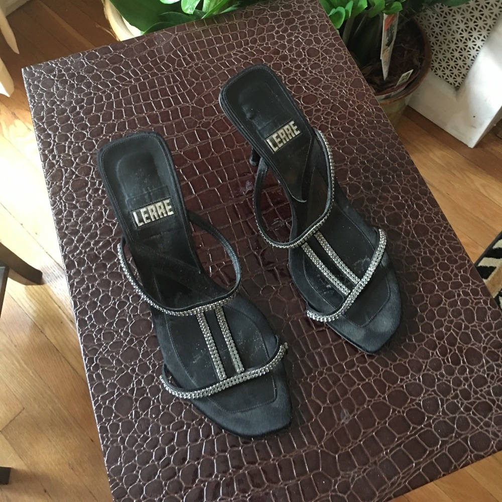 Dazzling Lerre rhinestone slides