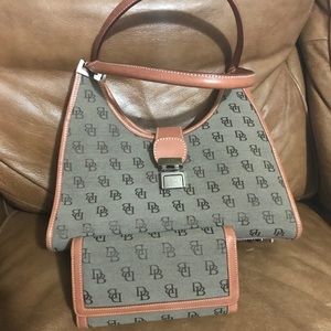 Vintage Dooney & Bourke purse & matching wallet