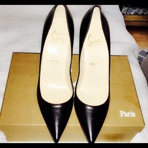 Christian Loubutin Aposthrophy Pump 100