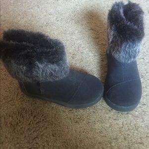 Brand new Toms boots