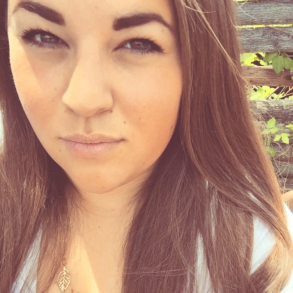 Meet your Posher, Nicole