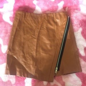 Leather zippered skirt