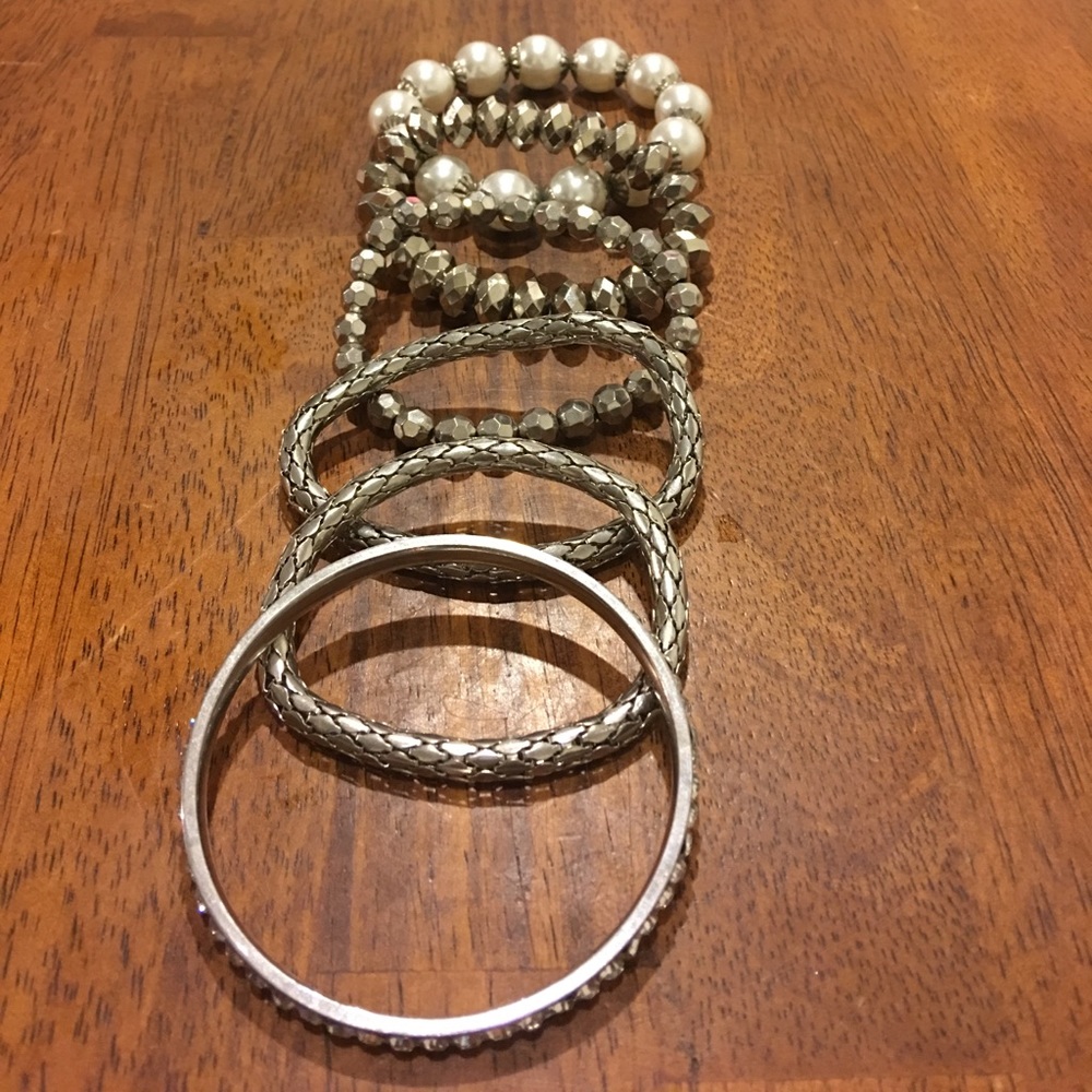 6 bracelets
