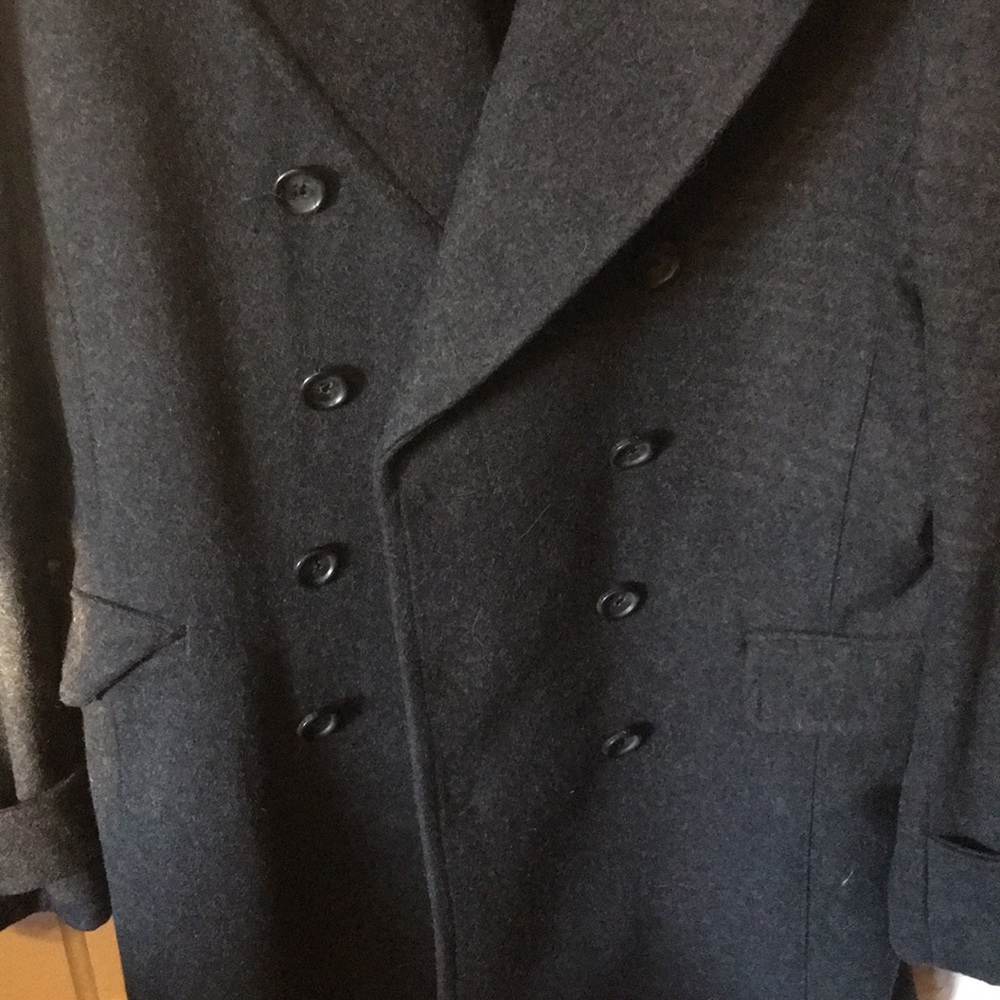 Very nice dark gray dressy peacoat.