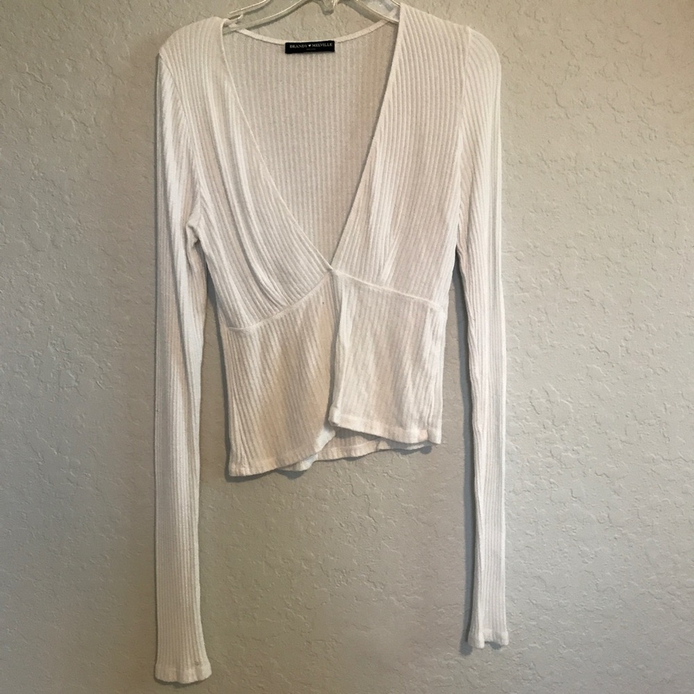 Long sleeves deep v neck shirt
