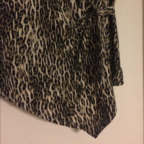 Cheetah print top - Picture 4 of 4