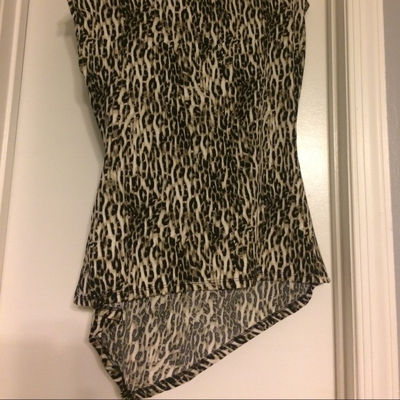 Cheetah print top - Picture 2 of 4