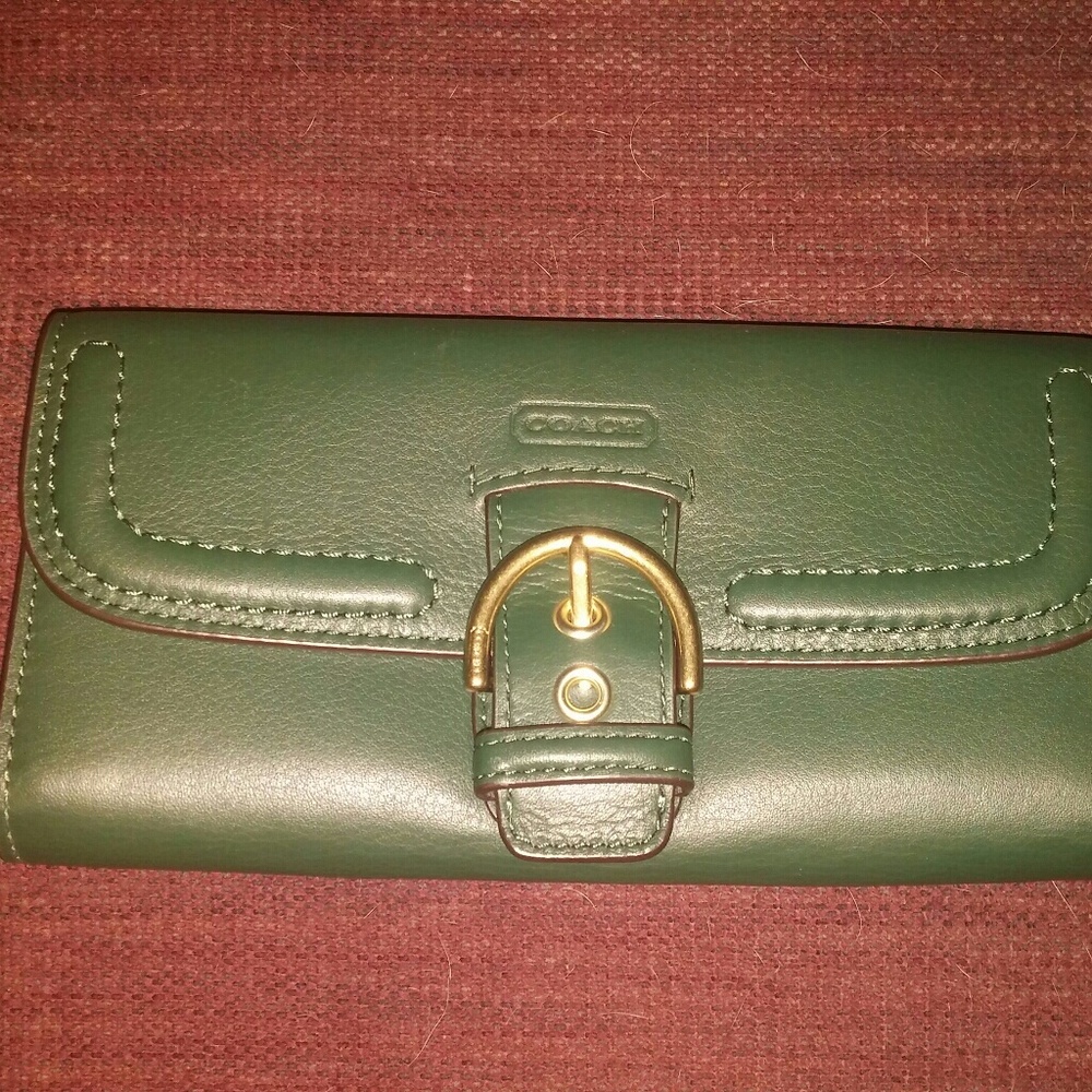 PERFECT condition! Coach Campbell wallet