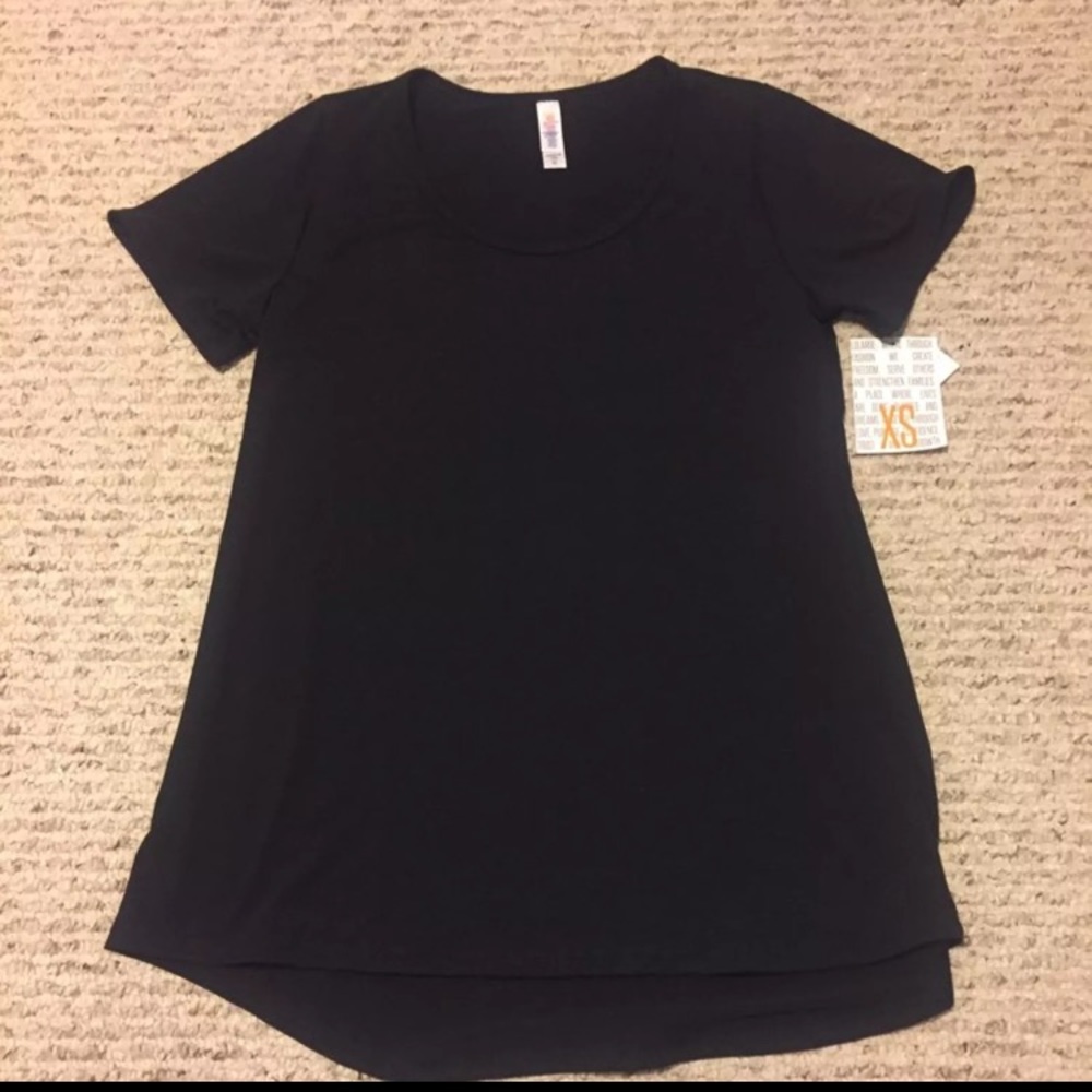 Lularoe Solid Black Classic T