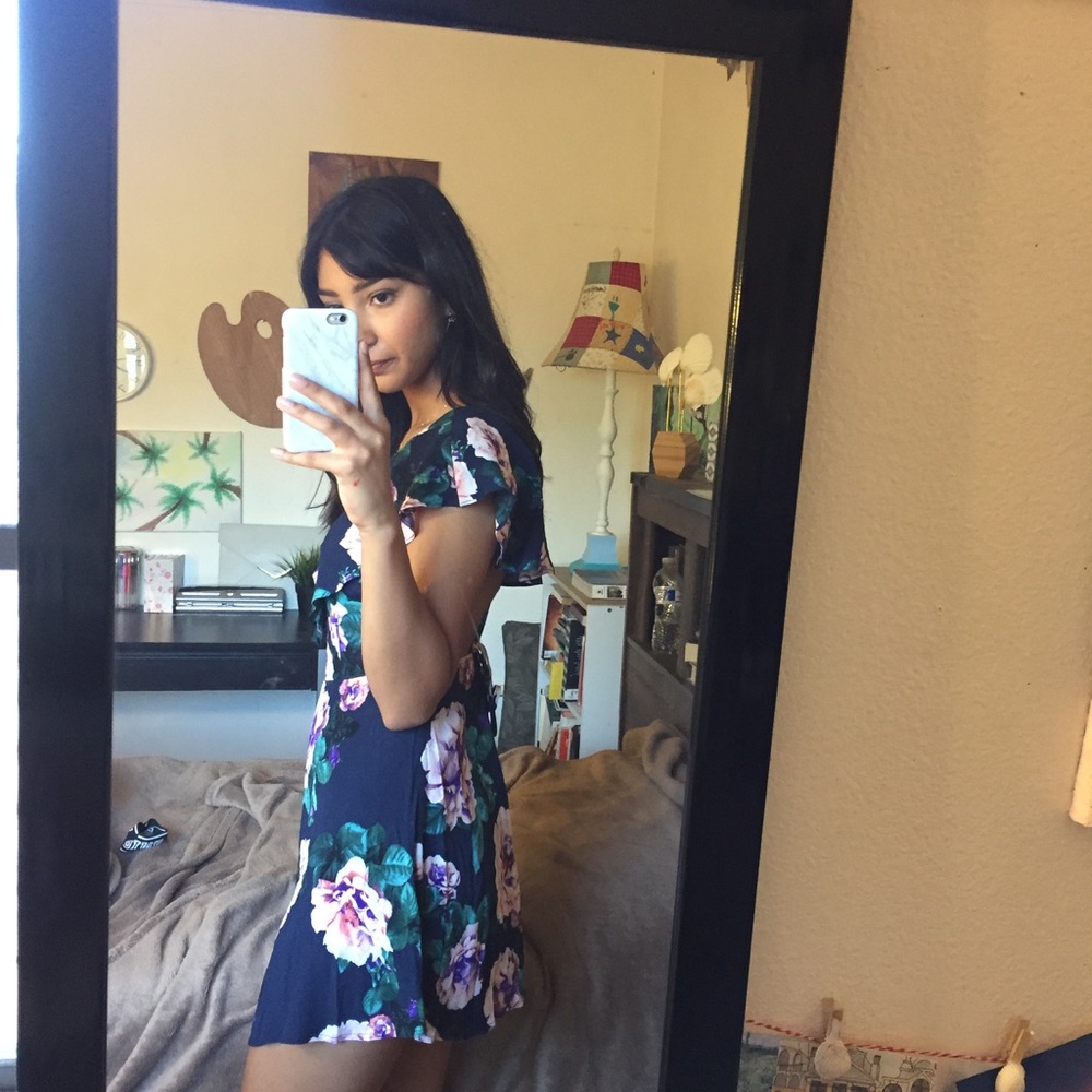 F21 flowery flowy dress 🌸