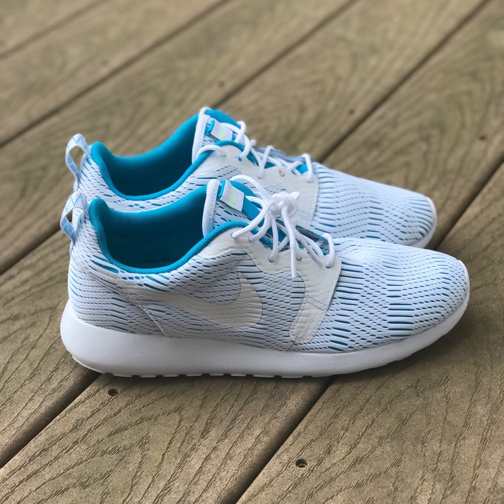 SOLD Nike Roshe One Hyp Premium TXT in Blue Lagoon