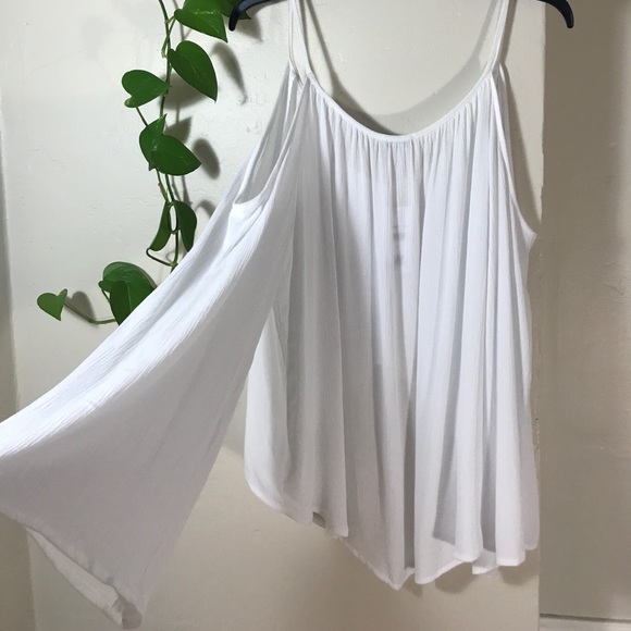 Chelsea Sky Gauze Cold-Shoulder Top. B096 - Picture 4 of 7