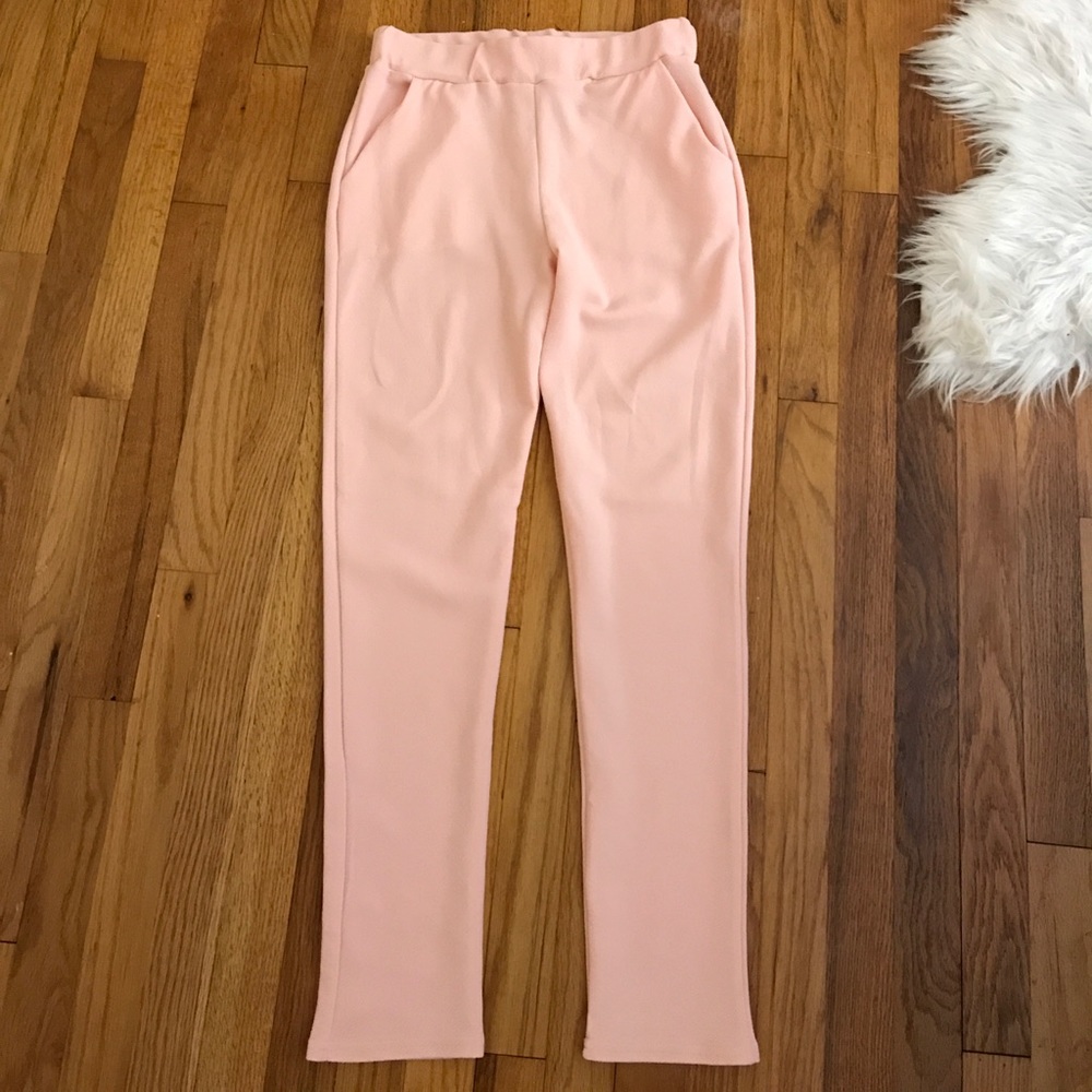 Light pink pants (NEVER WORN)