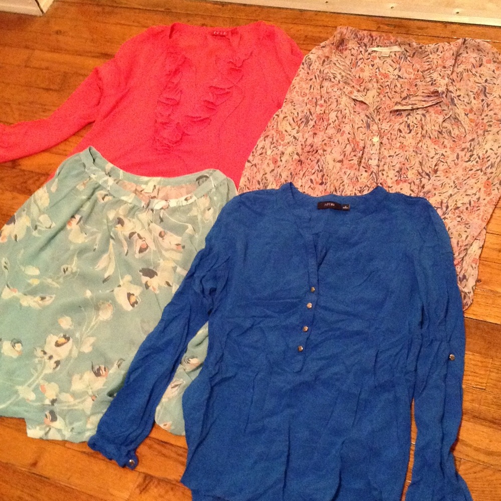 Flowy ELLE/LAUREN CONRAD 4 WOMENS BLOUSES Sz Small