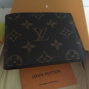 Louis Vuitton men's multiple wallet Louis Vuitton men's multiple wallet