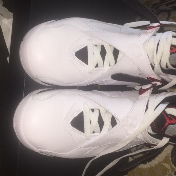 Jordan 8 "Alternate" - Picture 2 of 4