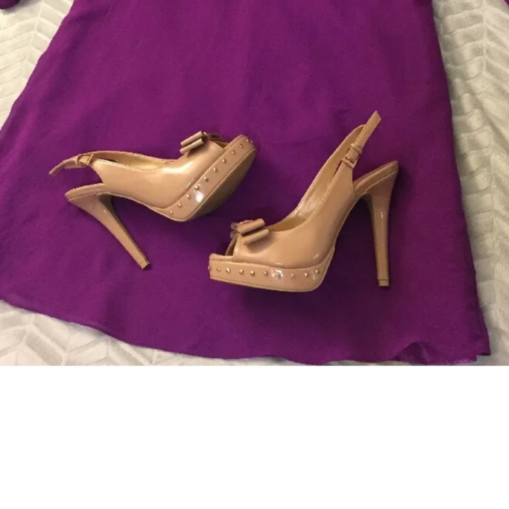 Lauren Conrad slit shoes blush & rose gold stones
