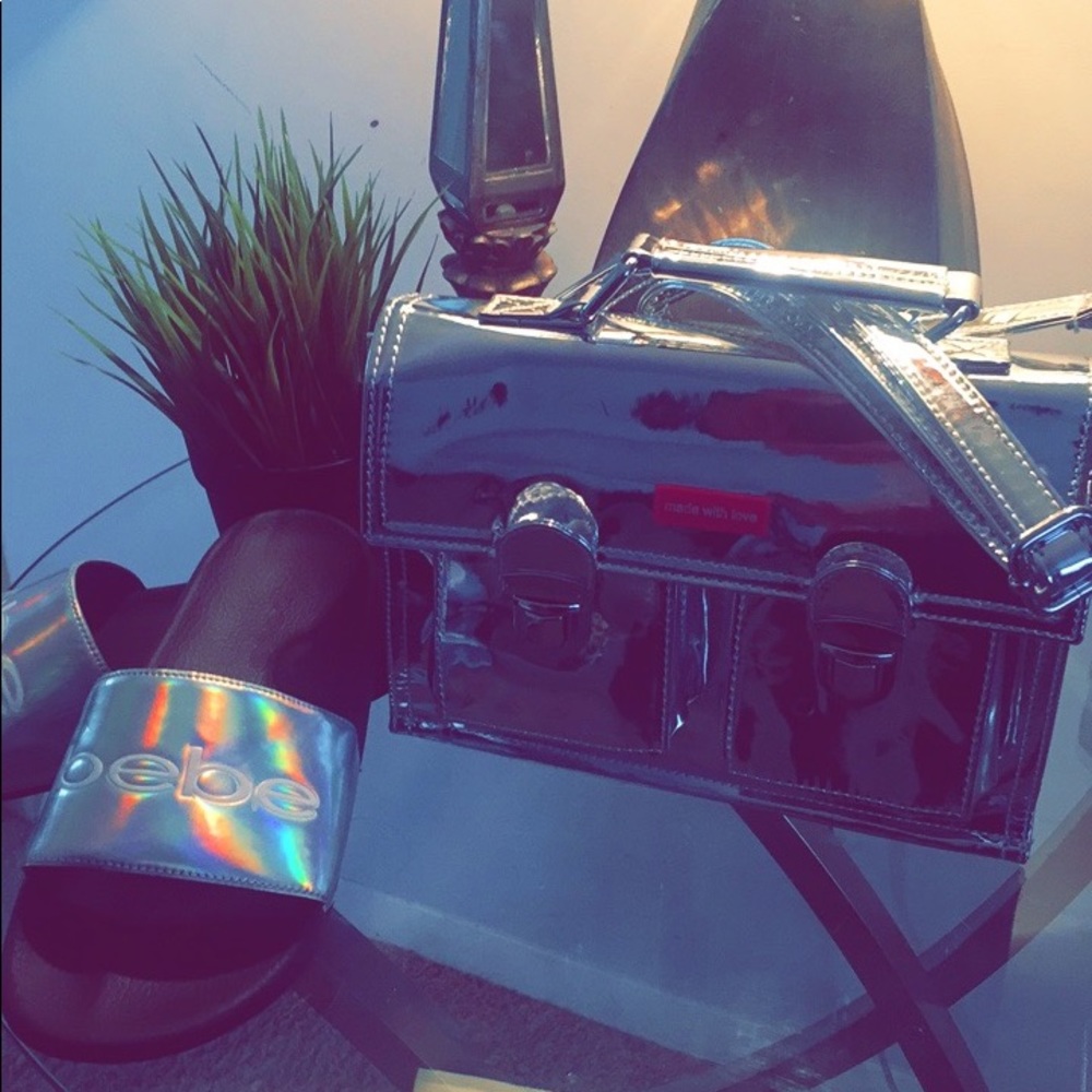 Silver Handbag - Picture 2 of 5