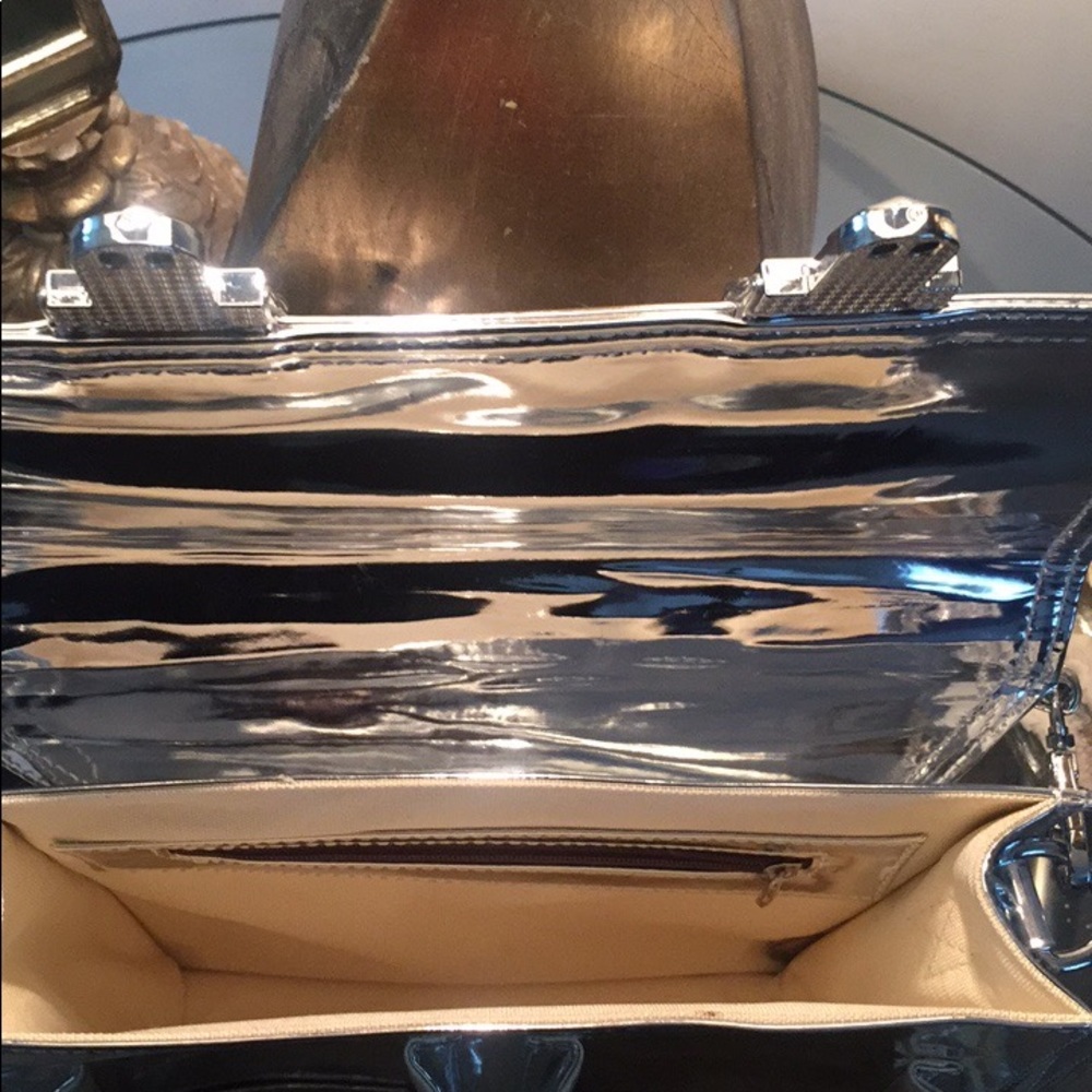 Silver Handbag - Picture 4 of 5