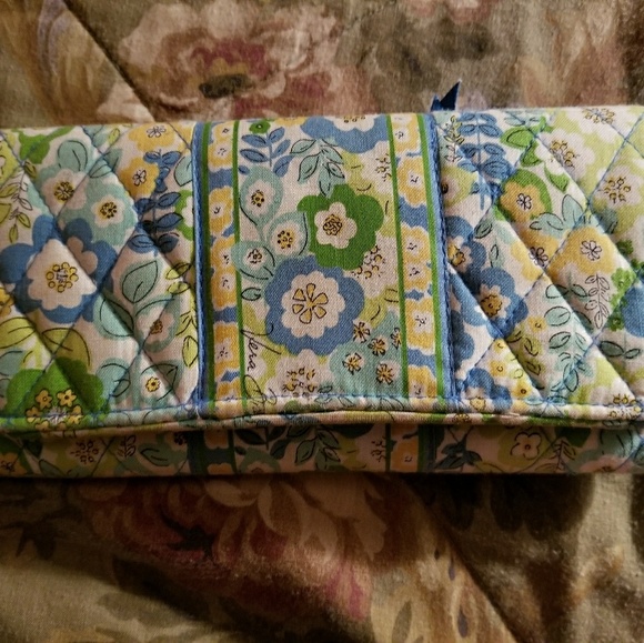 Vers Bradley Wallet - Picture 1 of 4