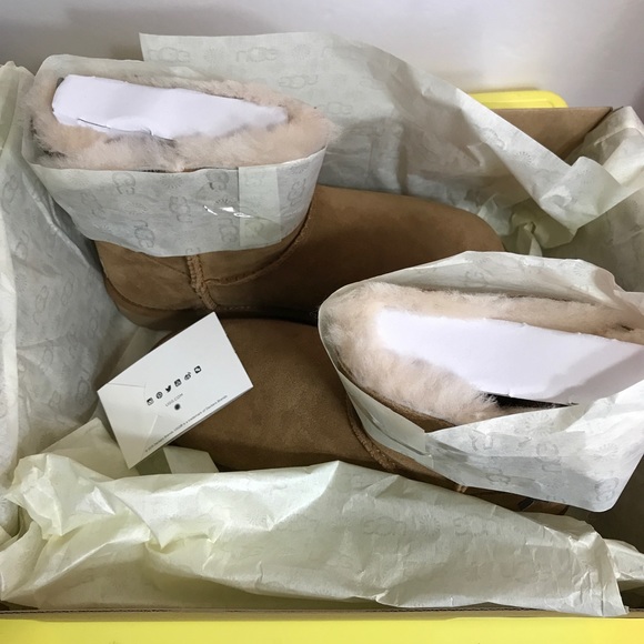 New Ugg Astoria Tehuano Brown Boots Size 7 - Picture 4 of 8