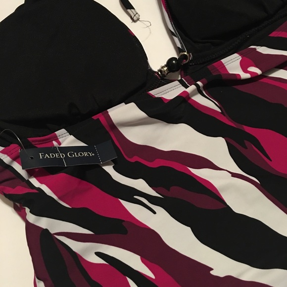 Faded Glory halterkini hotmag, embellished bust - Picture 3 of 6