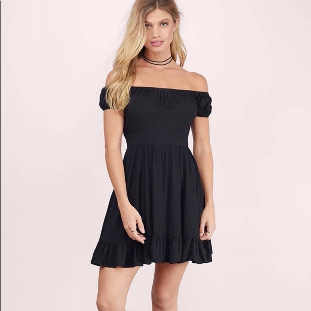 NWT Tobi Off The Shoulder Dress in Black