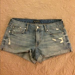 Distressed jean shorts!
