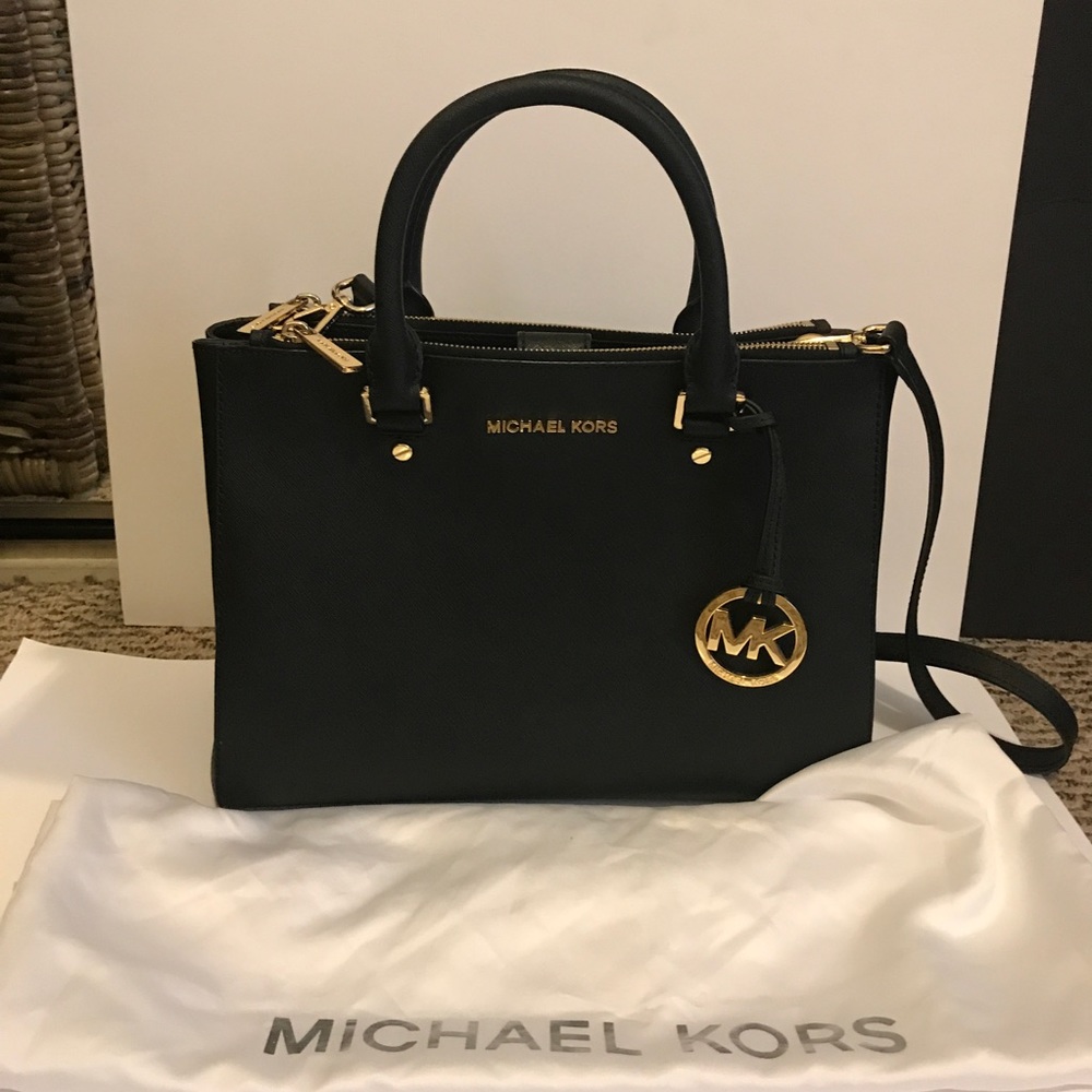 Michael Kors Sutton Saffiano Leather Medium