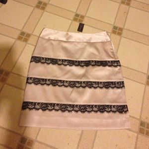 Gorgeous lace detail skirt from the limited